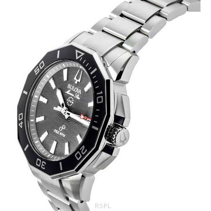 Orologio da uomo Bulova Marine Star in acciaio inossidabile con quadrante nero Precisionist Quartz Diver&#39;s 96B434 200M