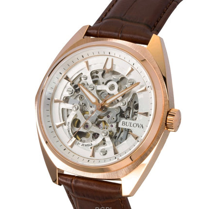 Orologio da uomo Bulova Surveyor con cinturino in pelle, quadrante scheletrato argentato e movimento automatico 97A175