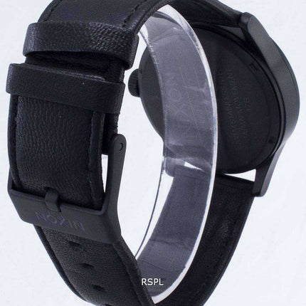 Orologio da uomo Nixon Quartz Sentry in pelle nera A105-005-00