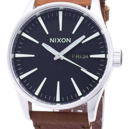 Orologio da uomo Nixon Quartz Sentry in pelle marrone A105-1037-00