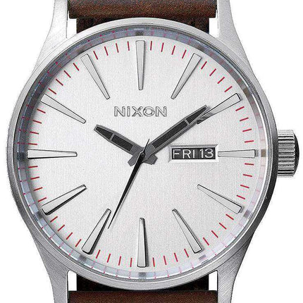 Orologio da uomo Nixon Quartz Sentry in pelle marrone A105-1113-00