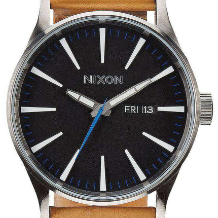Orologio da uomo Nixon Quartz Sentry in pelle con quadrante nero A105-1602-00