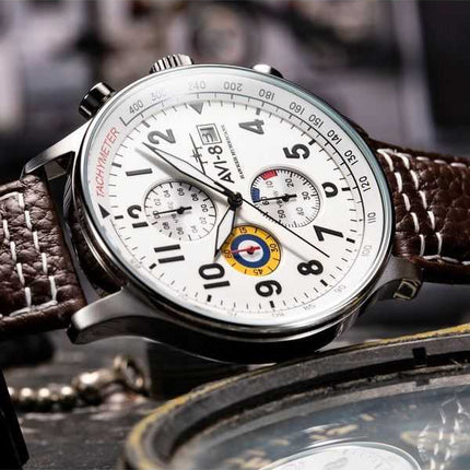 Orologio da uomo AVI-8 Hawker Hurricane Classic Chronograph con quadrante bianco al quarzo AV-4011-01