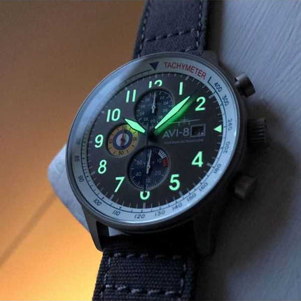 Orologio da uomo AVI-8 Hawker Hurricane Classic Chronograph Pennant con cinturino in pelle blu e quadrante grigio al quarzo AV-4