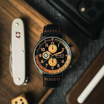 Orologio da uomo AVI-8 Hawker Hurricane Classic Chronograph Noire con cinturino in pelle e quadrante nero AV-4011-0R