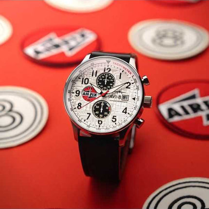 Orologio da uomo AVI-8 Hawker Hurricane Classic Chronograph Airfix Edition Deco Grey Leather Strap White Dial AV-4011-1C