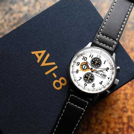 Orologio da uomo AVI-8 Hawker Hurricane Classic Chronograph Imperial War Museums Edition quadrante bianco al quarzo AV-4011-1E