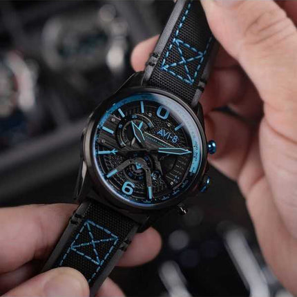 Orologio da uomo AVI-8 Hawker Hurricane Dual Retrograde Chronograph Storm cinturino in pelle nera quadrante nero al quarzo AV-40