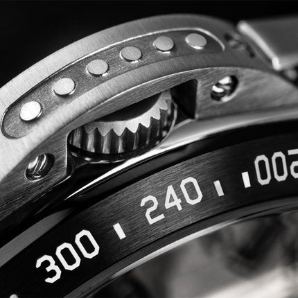 AVI-8 P-51 Mustang Blakeslee Cronografo Brevet Cinturino in Pelle Quadrante Nero Quarzo AV-4077-03 Orologio da Uomo