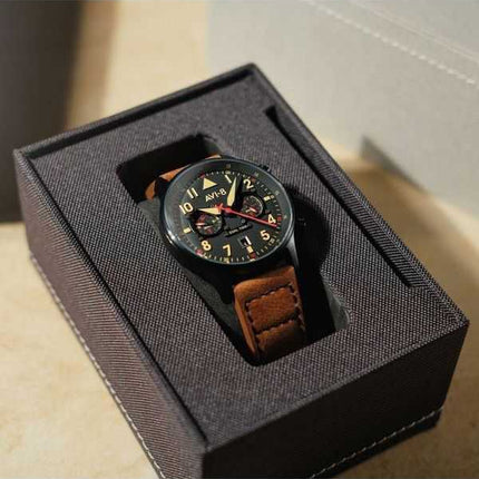 Orologio da uomo AVI-8 Hawker Hurricane Carey Dual Time Debden quadrante nero al quarzo AV-4088-03