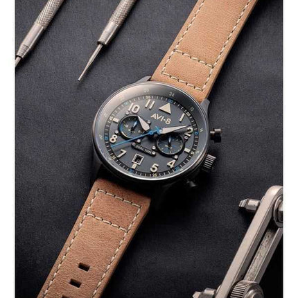 Orologio da uomo AVI-8 Hawker Hurricane Carey Dual Time Orissa quadrante grigio al quarzo AV-4088-04