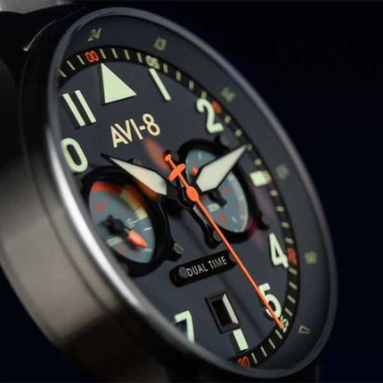 Orologio da uomo AVI-8 Hawker Hurricane Carey Dual Time Gutersloh in acciaio inossidabile con quadrante blu al quarzo AV-4088-22