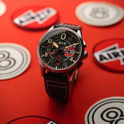 Orologio da uomo AVI-8 Spitfire Lock Chronograph Airfix Edition Raven Black Dial Quartz AV-4089-09