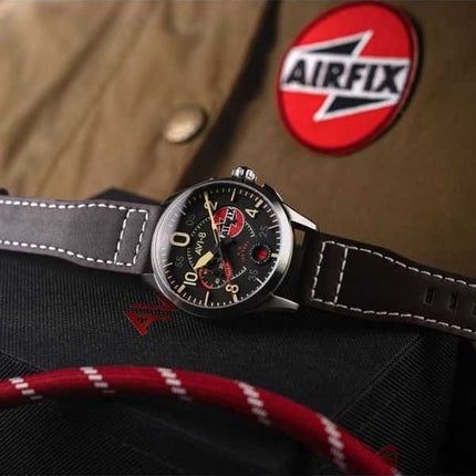 Orologio da uomo AVI-8 Spitfire Lock Chronograph Airfix Edition Raven Black Dial Quartz AV-4089-09