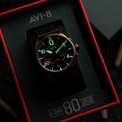 Orologio da uomo AVI-8 Spitfire Lock Chronograph D-Day 80 Limited Edition Sword Cinturino in pelle Quadrante nero Quarzo AV-4089
