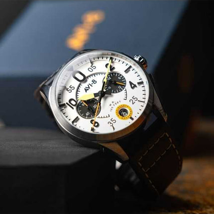 Orologio da uomo AVI-8 Spitfire Lock Chronograph Imperial War Museums Edition Bethlem quadrante bianco al quarzo AV-4089-0B