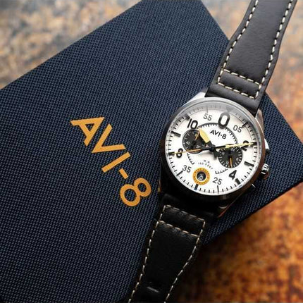 Orologio da uomo AVI-8 Spitfire Lock Chronograph Imperial War Museums Edition Bethlem quadrante bianco al quarzo AV-4089-0B