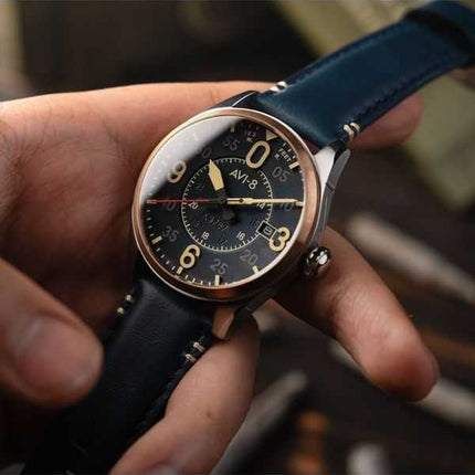 AVI-8 Spitfire Smith Distressed Blue Cinturino in Pelle Quadrante Blu Automatico Orologio da Uomo AV-4090-05