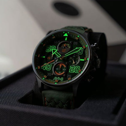 Orologio da uomo AVI-8 Hawker Typhoon Coningham Cronografo Harding Cinturino in pelle Quadrante verde Quarzo AV-4093-0D