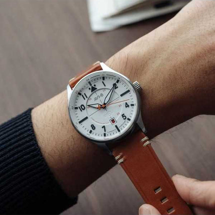Orologio da uomo automatico AVI-8 Hawker Hurricane Kent Newton con quadrante bianco AV-4094-01