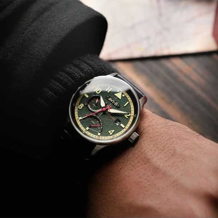 Orologio da uomo AVI-8 Hawker Hurricane Mckellar Dual Time Gothic Green Dial Quartz AV-4101-0A con cinturino extra