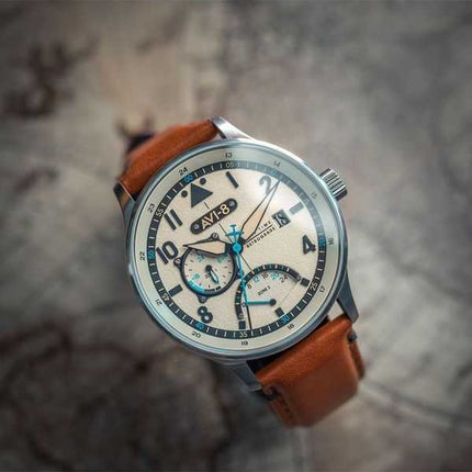 AVI-8 Hawker Hurricane Mckellar Dual Time Cinturino in pelle beige marrone Quadrante crema Orologio da uomo al quarzo AV-4101-0C