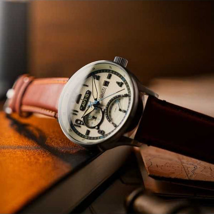 AVI-8 Hawker Hurricane Mckellar Dual Time Cinturino in pelle beige marrone Quadrante crema Orologio da uomo al quarzo AV-4101-0C