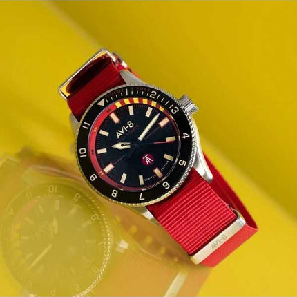 Orologio da uomo AVI-8 Flyboy Tuskegee Airmen Limited Edition Licata quadrante nero al quarzo AV-4103-01 con cinturino extra