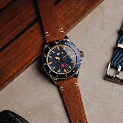 AVI-8 Flyboy Tuskegee Airmen Meca-Quartz Edizione limitata Lucera quadrante blu AV-4103-02 Orologio da uomo con cinturino extra
