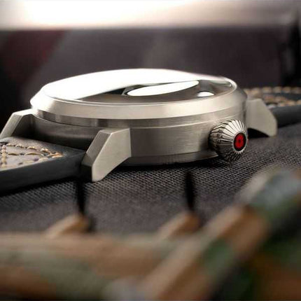 Orologio da uomo AVI-8 Dambuster 80th Anniversary Royal British Legion Meca-Quartz Limited Edition blu navy AV-4108-RBL-02