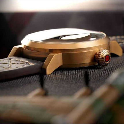 Orologio da uomo AVI-8 Dambuster 80th Anniversary Royal British Legion Meca-Quartz Limited Edition quadrante marrone AV-4108-RBL