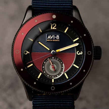 Orologio da uomo AVI-8 Flyboy Airmaster Sector Meca-Quartz con quadrante blu navy e rosso AV-4112-04