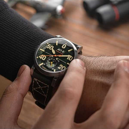 AVI-8 Dambuster Chadwick Meca-Quartz Cinturino in pelle verde foresta Quadrante verde Orologio da uomo AV-4113-02