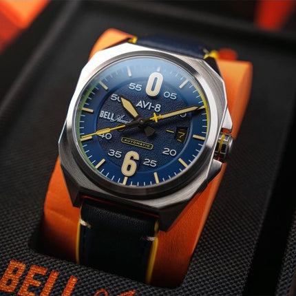 Orologio da uomo AVI-8 Bell X-1 Machbuster Automatic Catalina Blue Cinturino in pelle Quadrante blu AV-4115-03