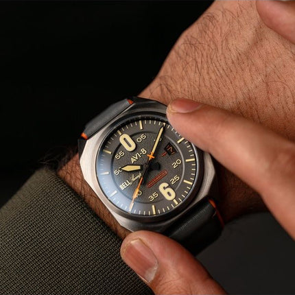 Orologio da uomo AVI-8 Bell X-1 Machbuster automatico con cinturino in pelle e quadrante grigio ferro AV-4115-06