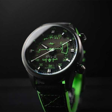 Orologio da uomo automatico AVI-8 Hawker Harrier HUD con cinturino in pelle e quadrante nero sfumato AV-4117-02