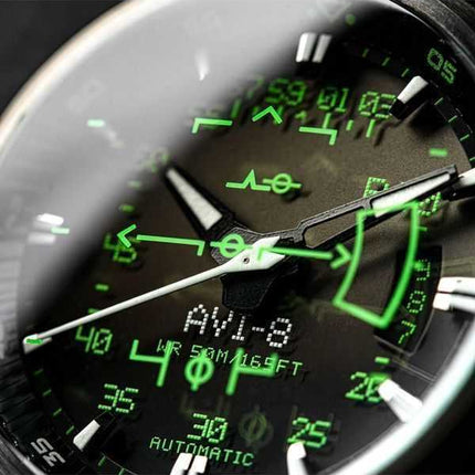 Orologio da uomo automatico AVI-8 Hawker Harrier HUD con cinturino in pelle e quadrante nero sfumato AV-4117-02