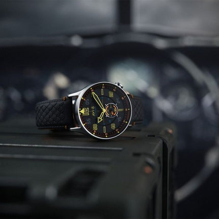 Orologio da uomo AVI-8 Hawker Typhoon Baldwin automatico con cinturino in pelle e quadrante nero freddo AV-4119-01