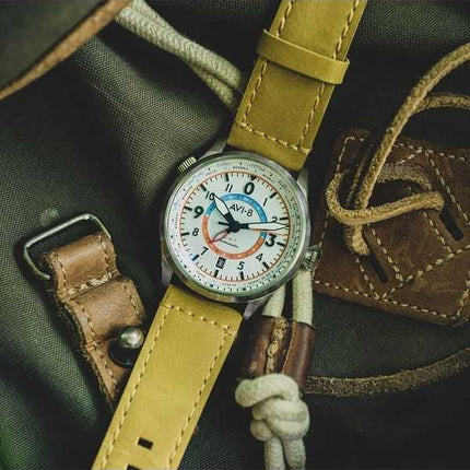 AVI-8 Flyboy Wingman Worldtimer GMT Automatico Cinturino Verde Sabbia Quadrante Crema Orologio da Uomo AV-4120-02 Con Cinturino