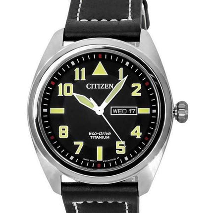Orologio da uomo Citizen Eco-Drive Garrison Super Titanium quadrante nero BM8560-29E 100M