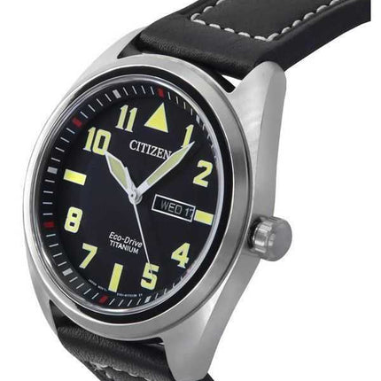Orologio da uomo Citizen Eco-Drive Garrison Super Titanium quadrante nero BM8560-29E 100M