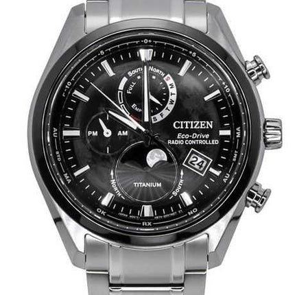Orologio da uomo Citizen Tsuki-Yomi Radiocontrollato con fasi lunari Super Titanium quadrante nero Eco-Drive BY1018-80E 100M