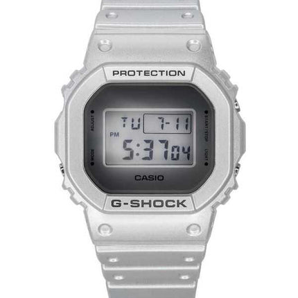 Orologio da uomo Casio G-Shock Digital Forgotten Future Series quadrante grigio al quarzo DW-5600FF-8 200M