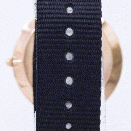 Orologio unisex di quarzo classico nero DW00100150 di Daniel Wellington