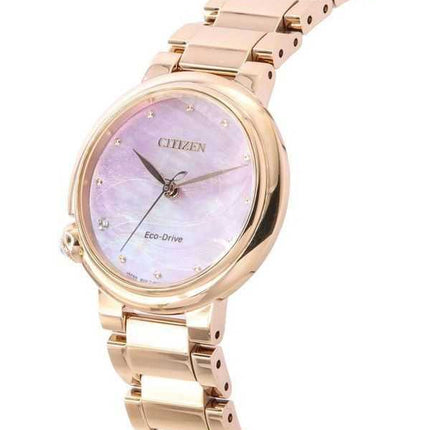 Orologio da donna Citizen Eco-Drive con accenti di diamanti in oro rosa in acciaio inossidabile con quadrante in madreperla EM09