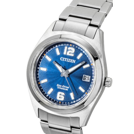 Orologio da donna Citizen Eco-Drive Super Titanium con quadrante blu FE6151-82L, impermeabile fino a 100 metri.