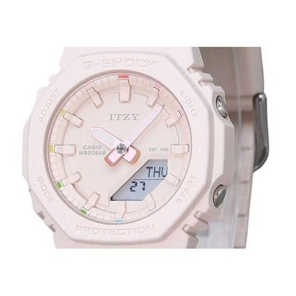 Casio G-Shock Analog Digital ITZY Collaboration Quadrante Rosa Chiaro Quarzo GMA-P2100IT-4A 200M Orologio da Donna