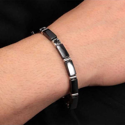 Bracciale Maserati Jewels in acciaio inossidabile JM221ATZ04 da uomo
