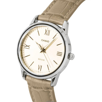 Orologio da donna Casio analogico al quarzo con cinturino in pelle e quadrante dorato LTP-1303LL-7AV