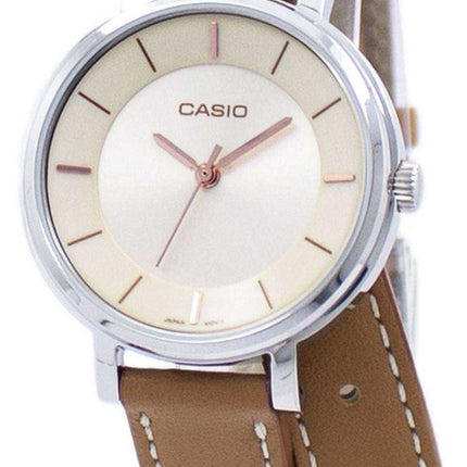 Orologio da donna Casio analogico al quarzo doppio loop LTP-E143DBL-5A LTPE143DBL-5A